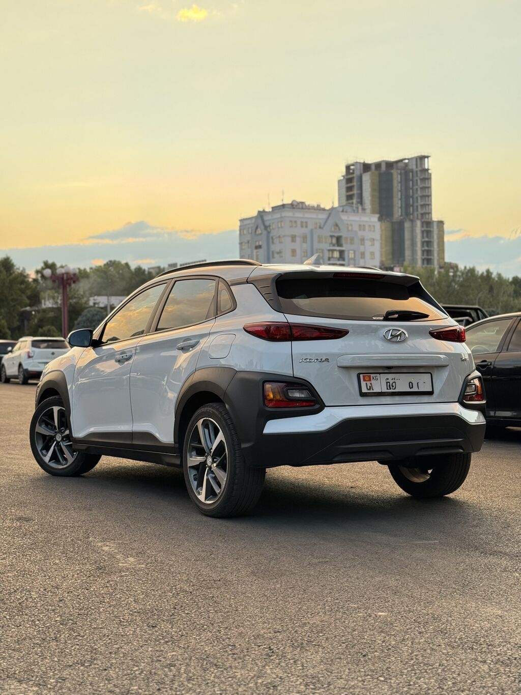 Hyundai Kona: 2019 г., 1.6 л, Автомат, Бензин, Внедорожник: фото 4