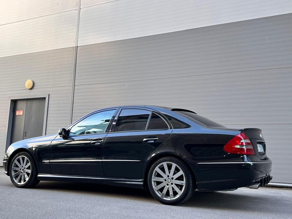 Mercedes-Benz E-Class: 2005 г., Автомат, Бензин, Седан: фото 3