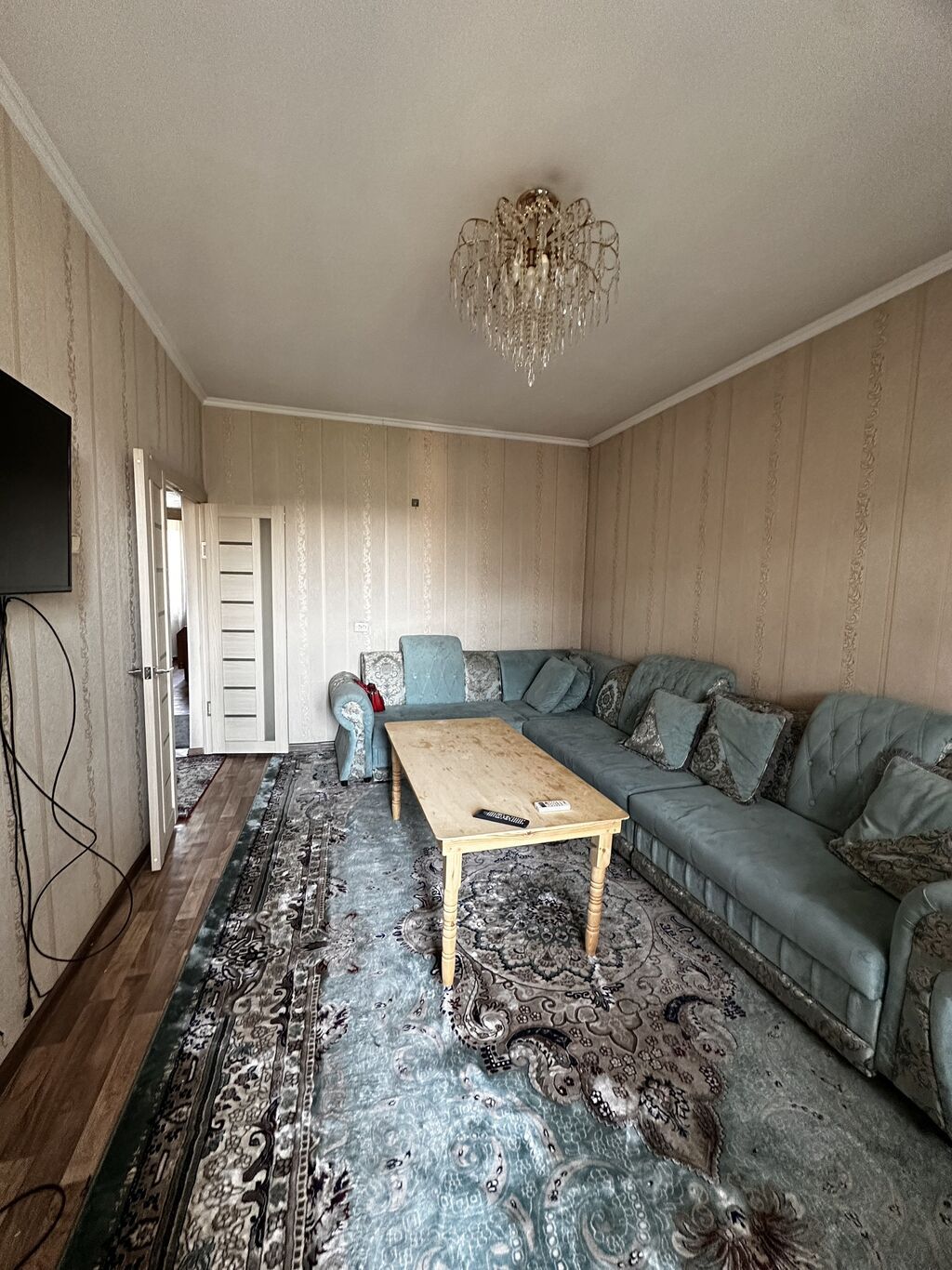 3 комнаты, 62 м², Мадина 105 серия, 7 этаж, Старый ремонт: фото 1