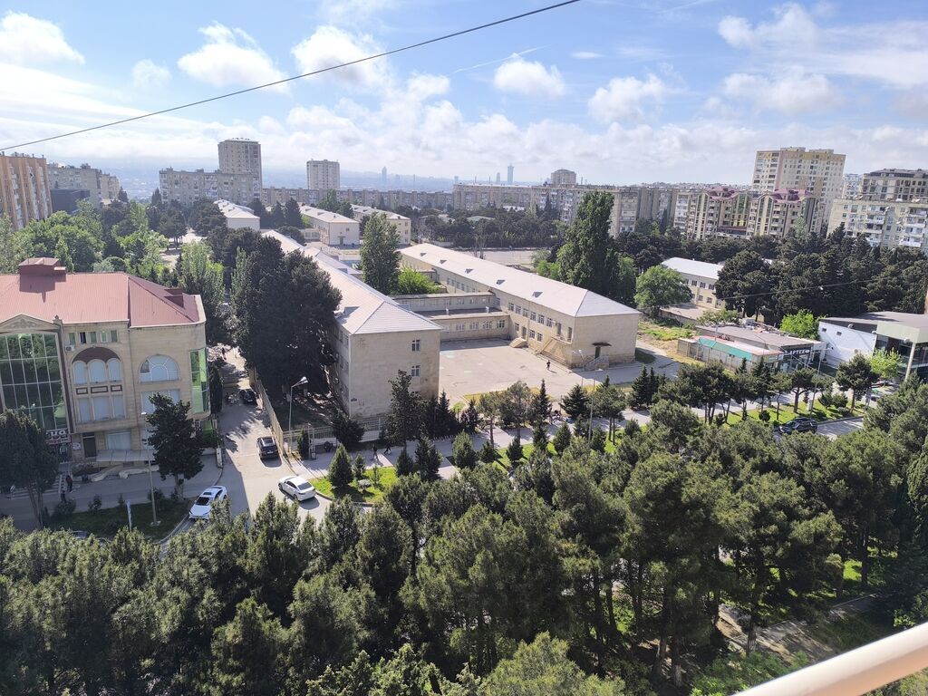 Bakı, Əhmədli, 5 otaqlı, Köhnə tikili, m. Əhmədli, 104 kv. m