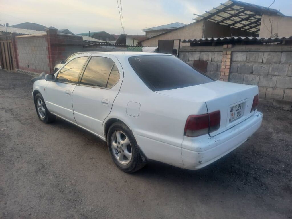 Toyota Camry: 1995 г., 2 л, Автомат, Бензин, Седан: фото 3