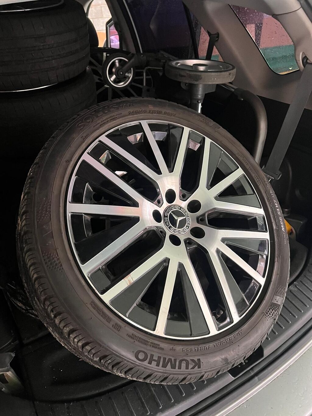Комплект колес Mercedes-Benz на легкосплавных дисках. Оригинальные: фото 1