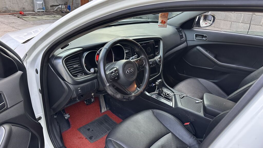 Kia K5: 2011 г., 2 л, Автомат, Газ, Седан: фото 7