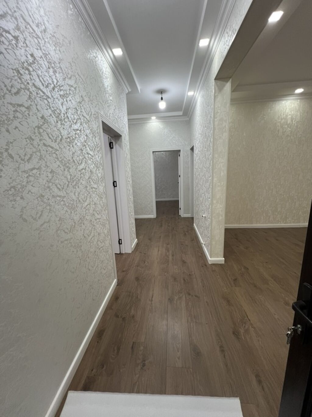 3 otaqlı, 100 kv. m, Kredit yoxdur, Yeni təmirli