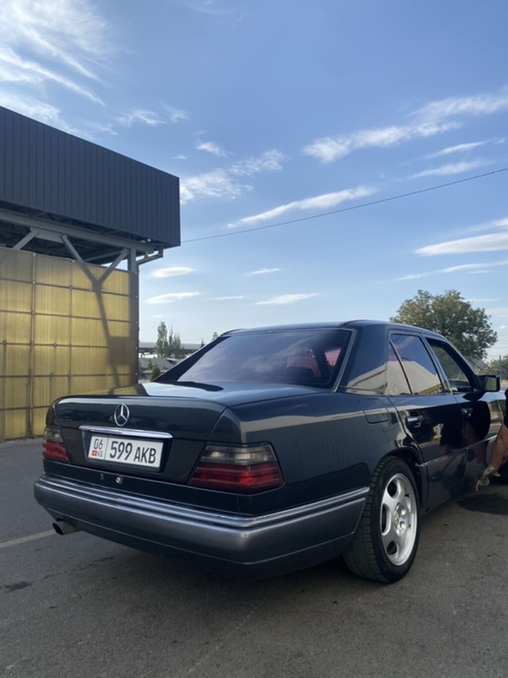 Mercedes-Benz W124: 1995 г., 2.2 л, Автомат, Бензин, Седан: фото 2