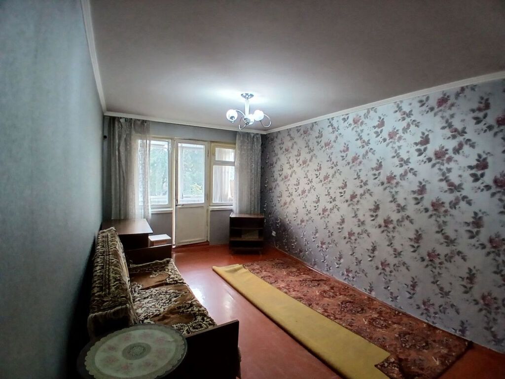 2 комнаты, 44 м², 8 мкр 104 серия, 2 этаж, Старый ремонт: фото 5