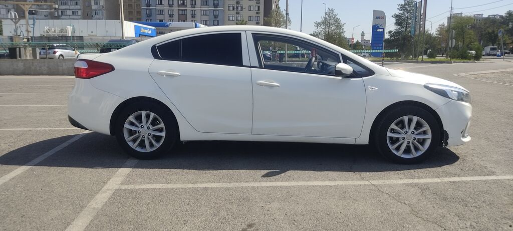Kia K3: 2018 г., 1.6 л, Автомат, Бензин, Седан: фото 3