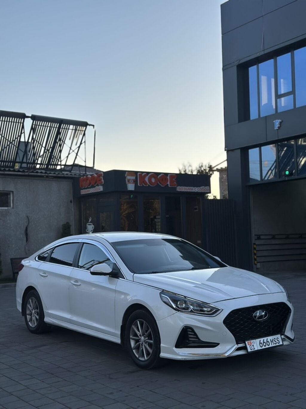Hyundai Sonata: 2018 г., 2 л, Автомат, Газ, Седан: фото 2
