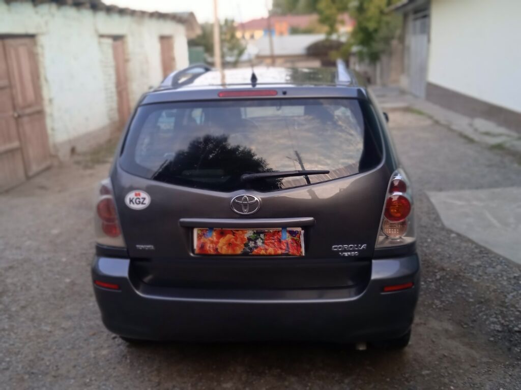 Продам Toyota Corolla Verso 2004 г., 1.8 л, механика: фото 4