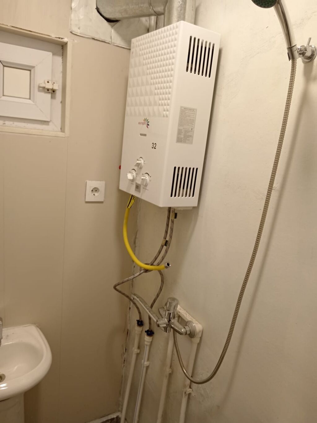 45 kv. m, 1 otaqlı, Qaz, İşıq, Su