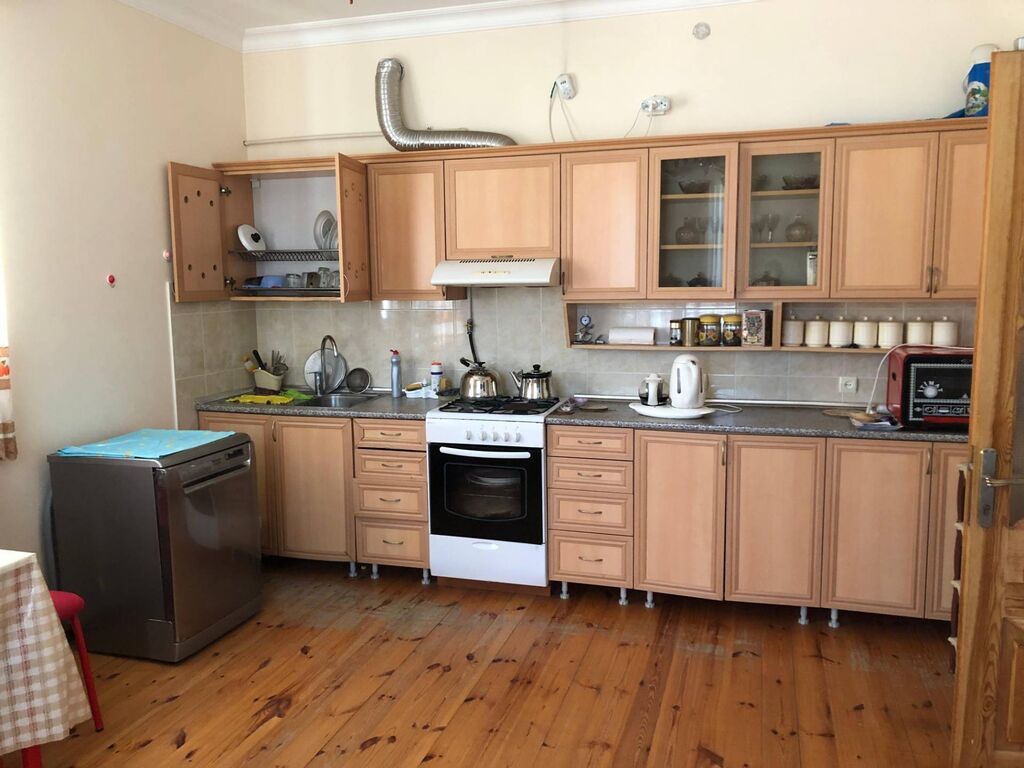 Görədildə 6 otaqlı həyət evi kirayə verilir, 300 m², 3 000 AZN/ay, şəkil 2 / 12