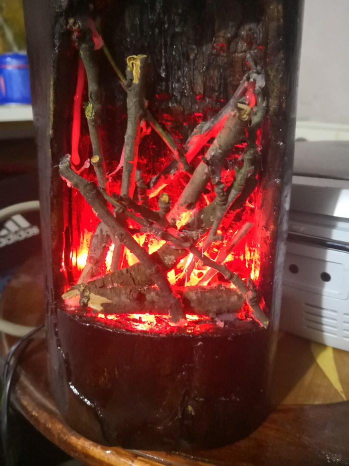 Rasveta: Ukrasna lampa za dekoraciju.
ART DEKOR BY MILOŠ ZARIĆ na lalafo.rs Ukrasna lampa za dekoraciju.
ART DEKOR BY MILOŠ ZARIĆ - Lazarevac