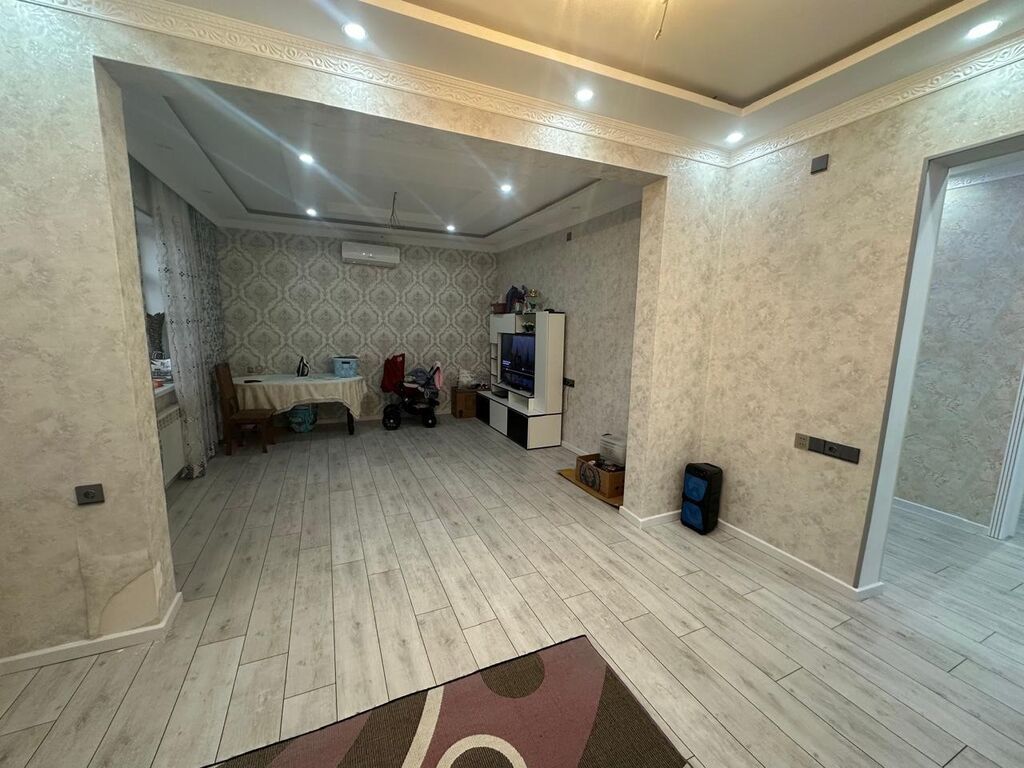 3 otaqlı, 120 kv. m, Kredit yoxdur, Yeni təmirli