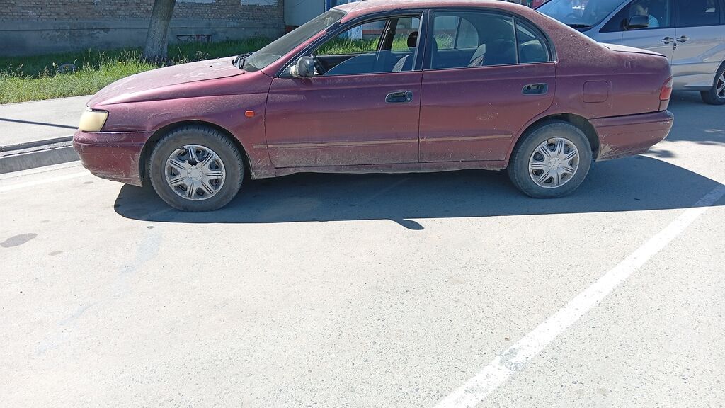 Toyota Carina: 1994 г., 1.6 л, Механика, Бензин, Седан: фото 3