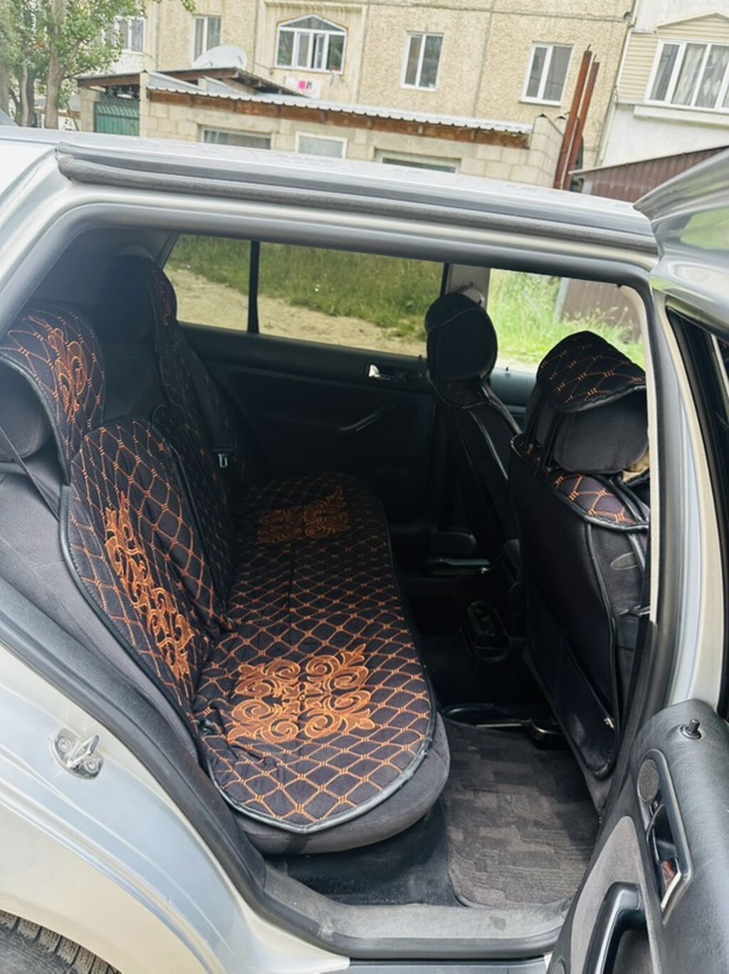 Volkswagen Golf: 2001 г., 2 л, Автомат, Бензин, Хэтчбэк: фото 4