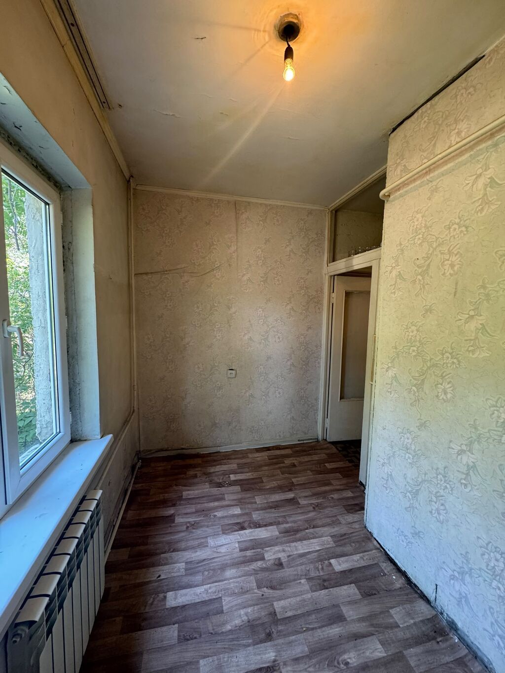 1 комната, 34 м², ТЦ Весна 105 серия, 1 этаж, Старый ремонт: фото 3