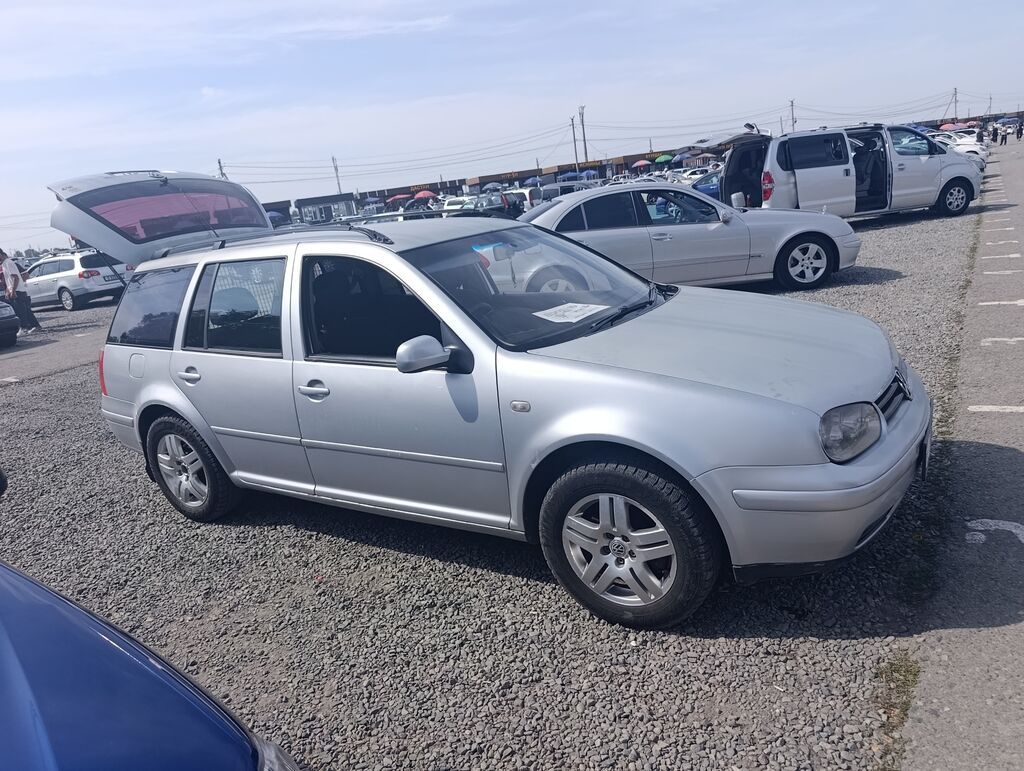 Volkswagen Golf Variant: 2000 г., 2 л, Автомат, Бензин, Универсал: фото 2
