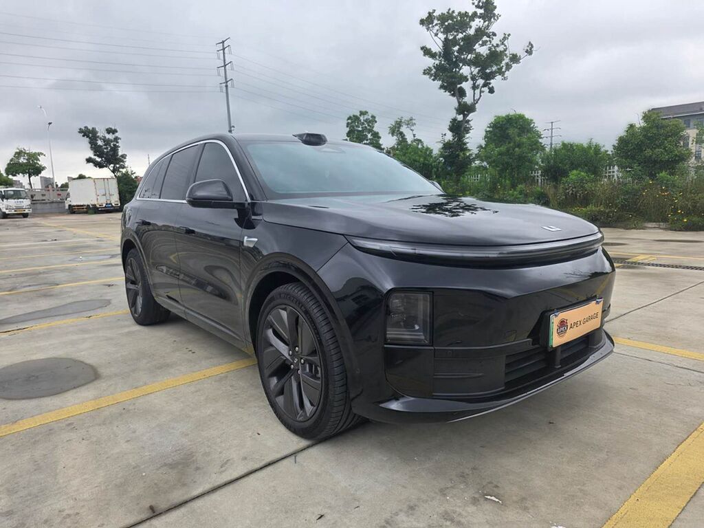 Lixiang L6: 2024 г., 1.5 л, Автомат, Гибрид, Кроссовер: фото 3