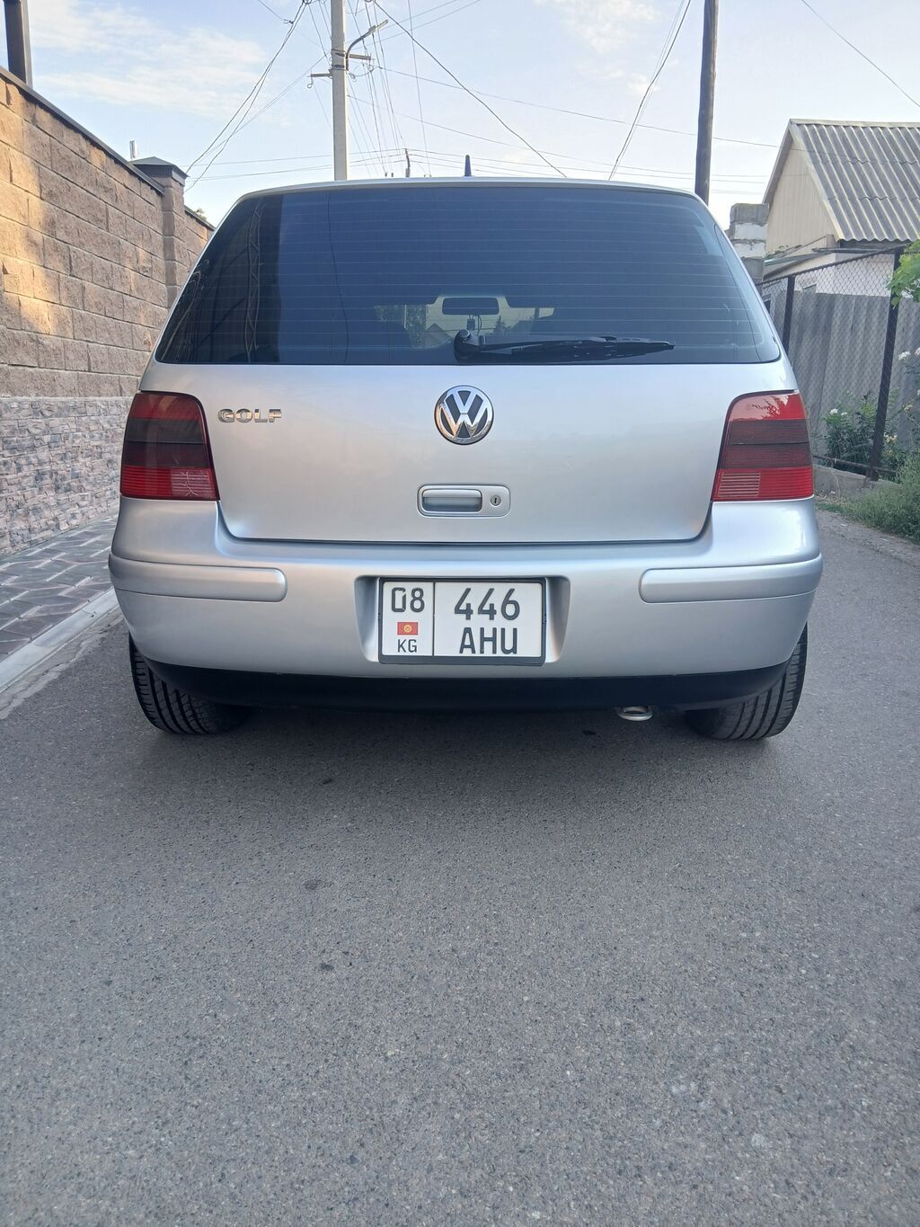 Volkswagen Golf: 2002 г., 2 л, Автомат, Бензин, Хэтчбэк: фото 3