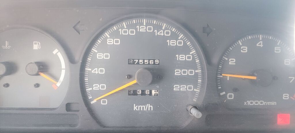Mitsubishi Space Wagon: 1996 г., 2 л, Механика, Бензин, Минивэн: фото 4