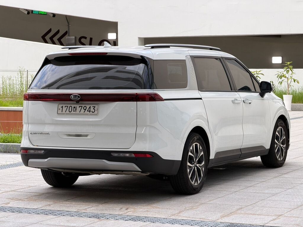 Kia Carnival: 2021 г., 2.2 л, Автомат, Дизель, Минивэн: фото 4