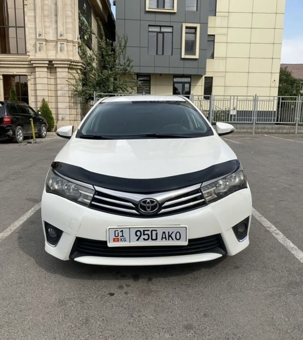 Toyota Corolla: 2013 г., 1.6 л, Автомат, Бензин, Седан — фото 2