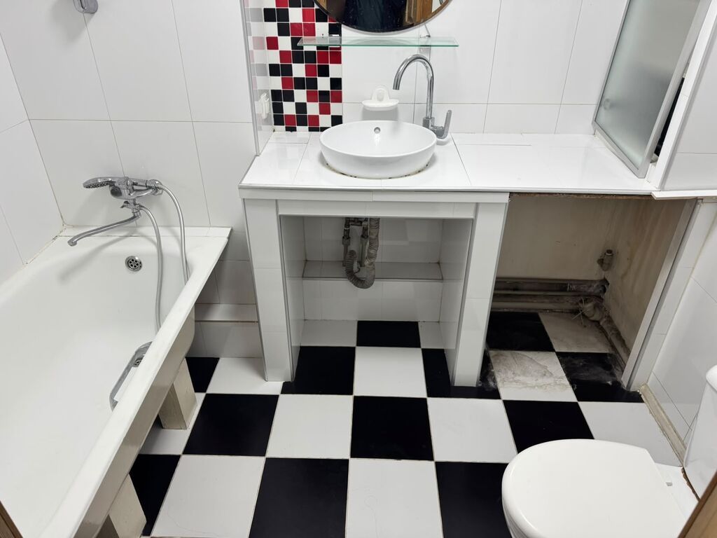 Продам 3-комнатную квартиру в центре, 56 м²: фото 3