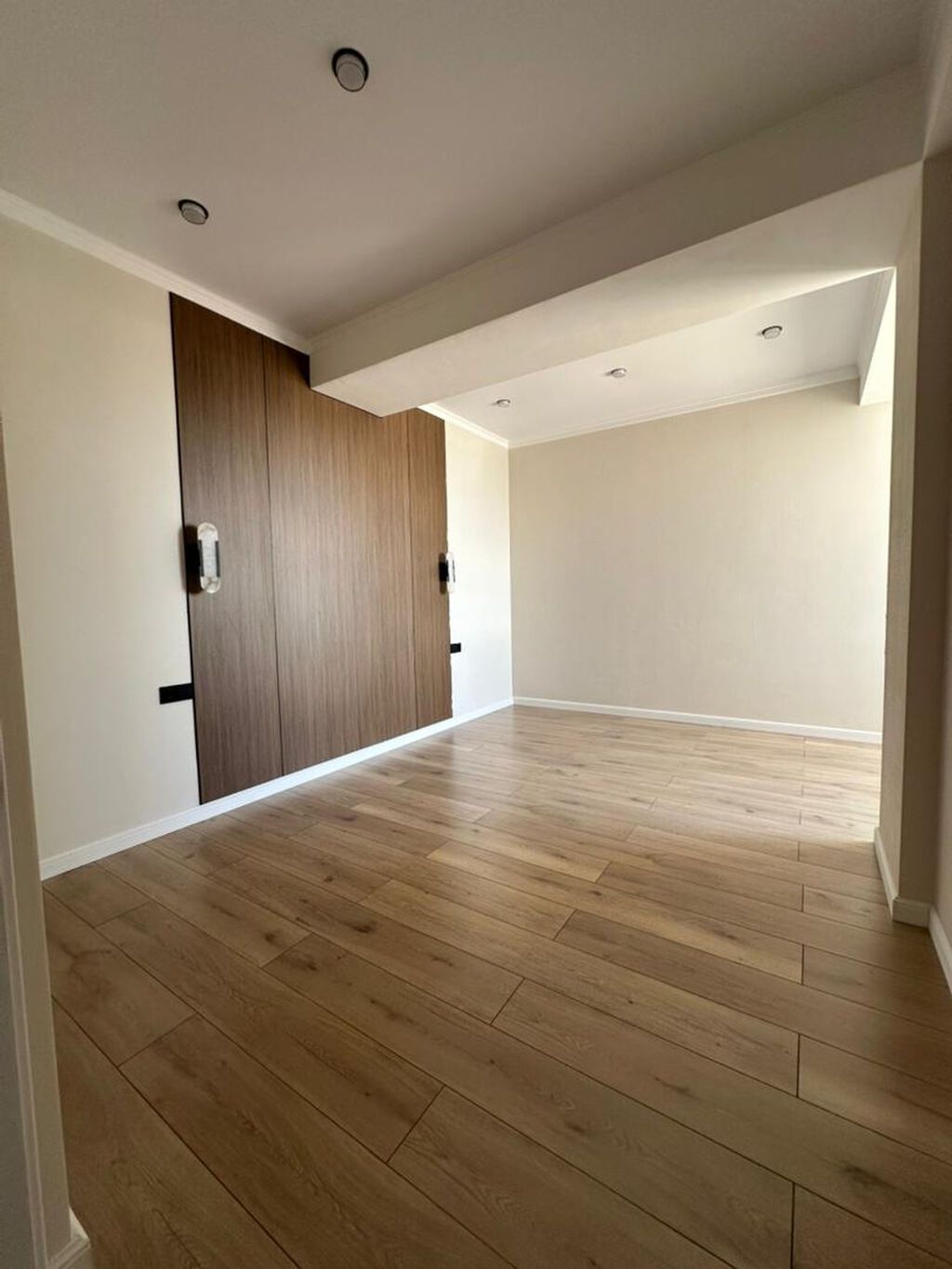 2 комнаты, 61 м², Кок-Жар ж/м Элитка, 12 этаж, Дизайнерский ремонт: фото 3