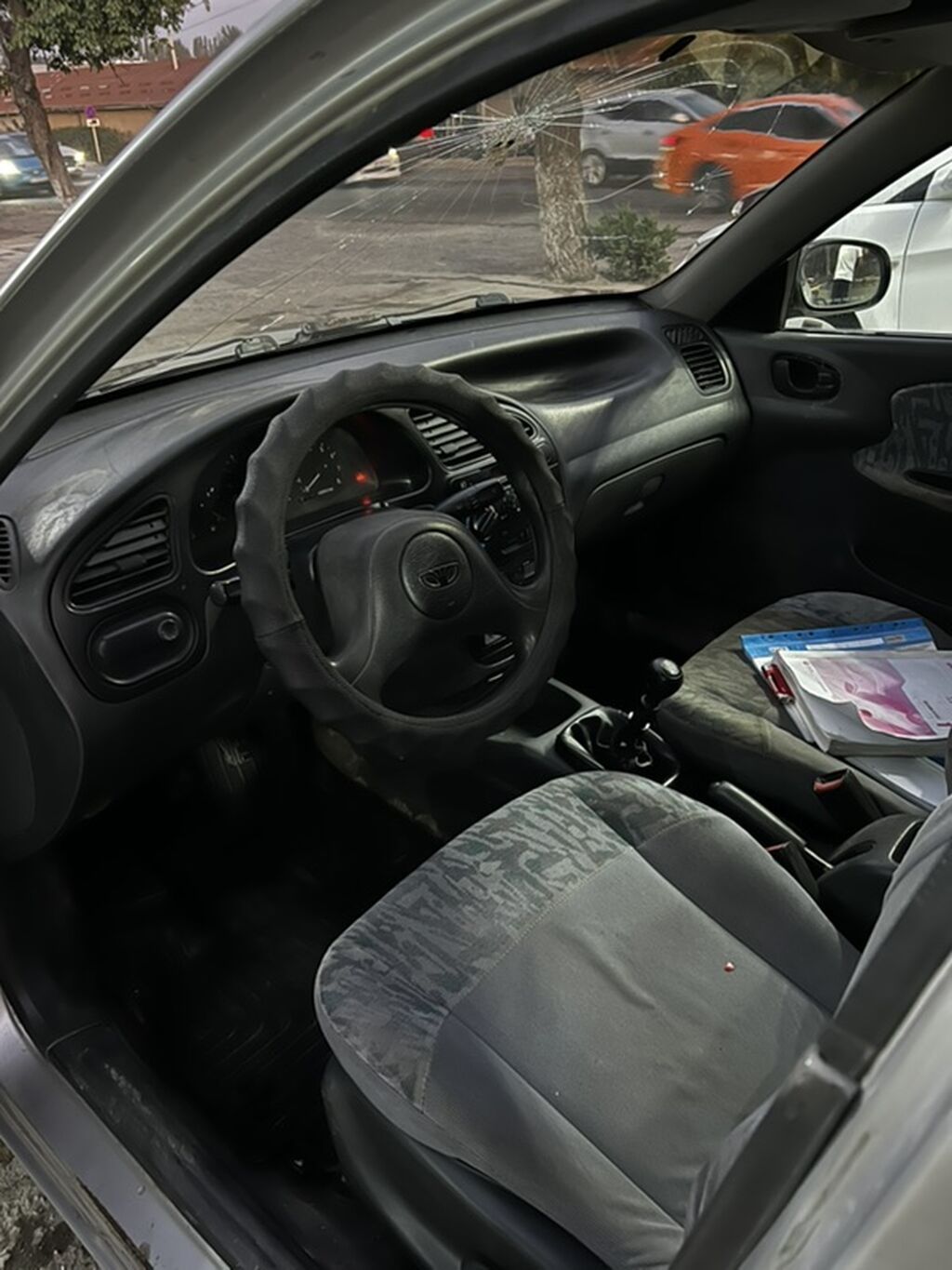 Daewoo Lanos: 1996 г., Механика, Бензин, Седан: фото 6