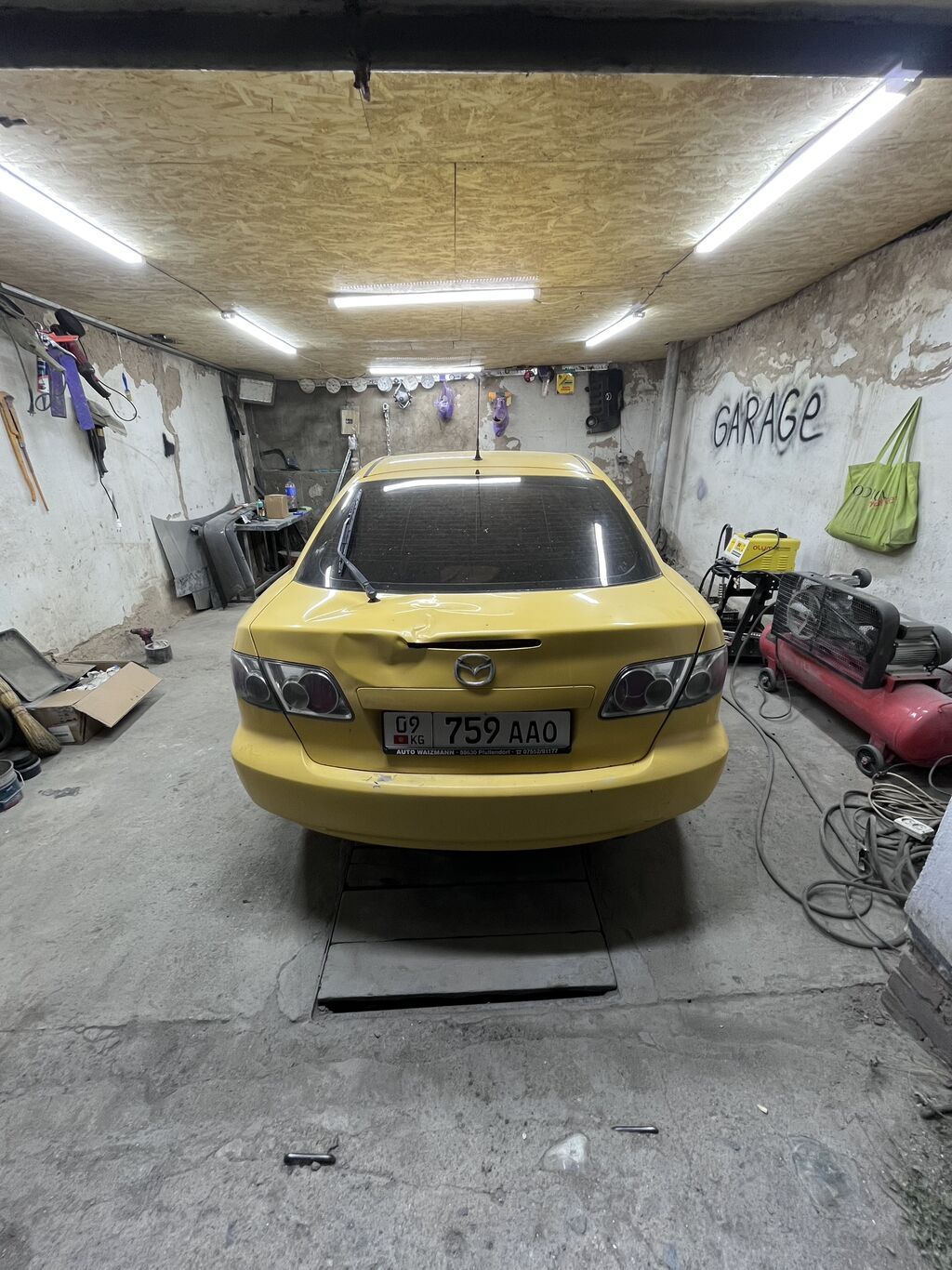 Mazda 6: 2003 г., 2.3 л, Механика, Бензин: фото 2
