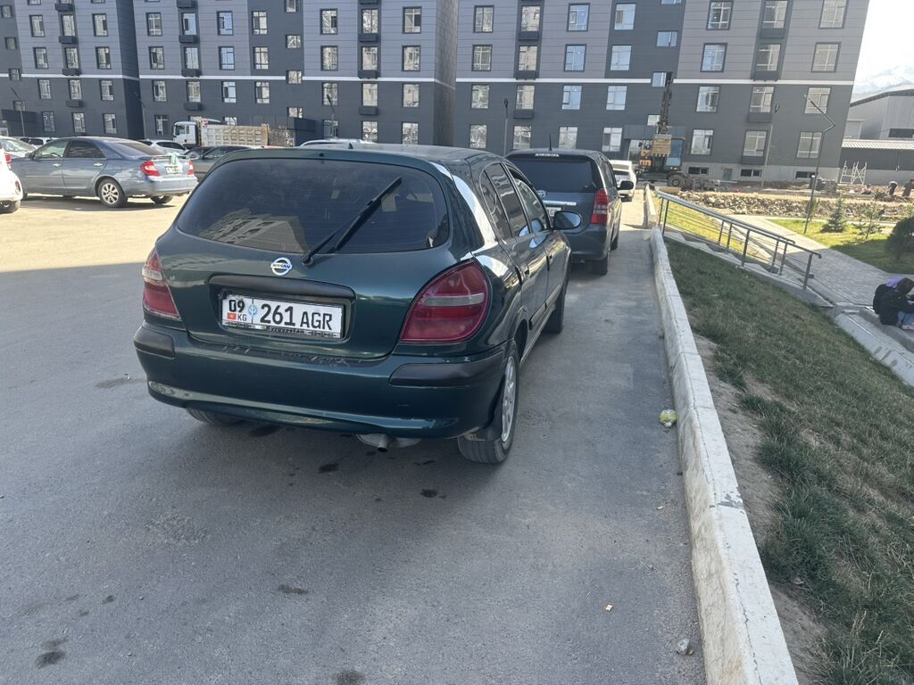 Nissan Almera: 2001 г., 1.5 л, Автомат, Бензин, Хэтчбэк: фото 3