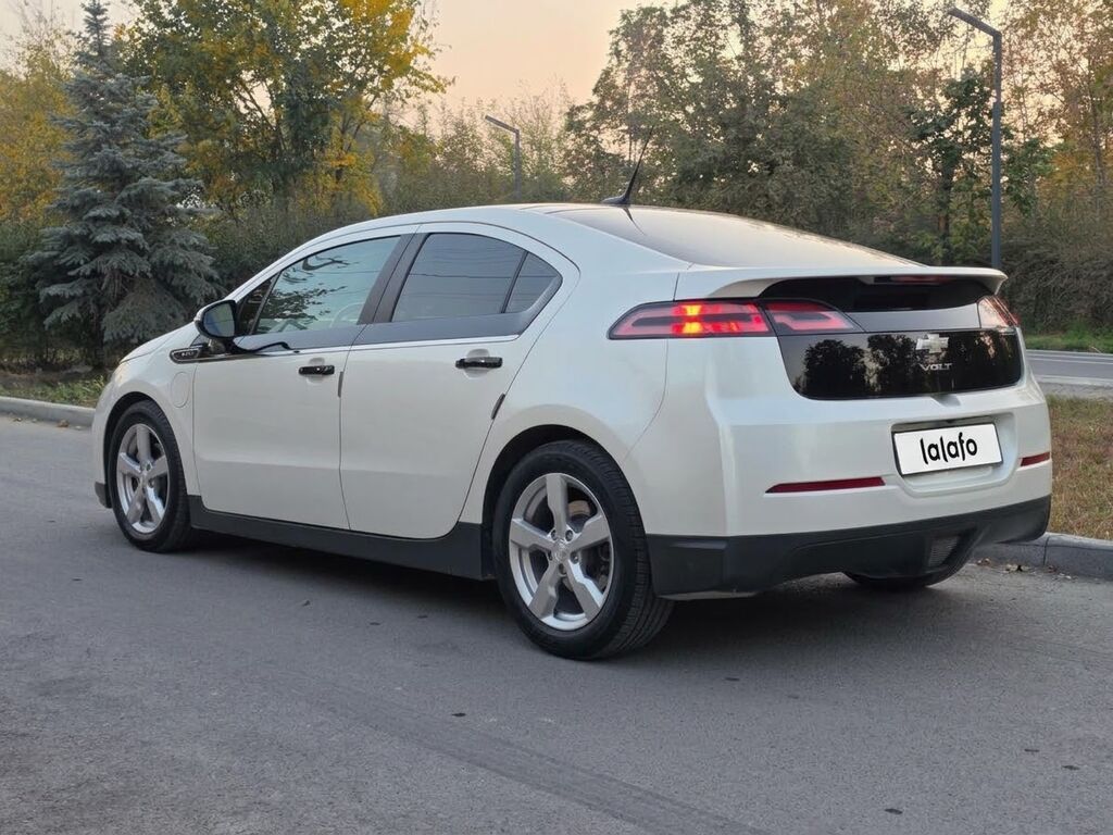 Chevrolet Volt: 2012 г., 1.4 л, Вариатор, Гибрид, Хэтчбэк: фото 5