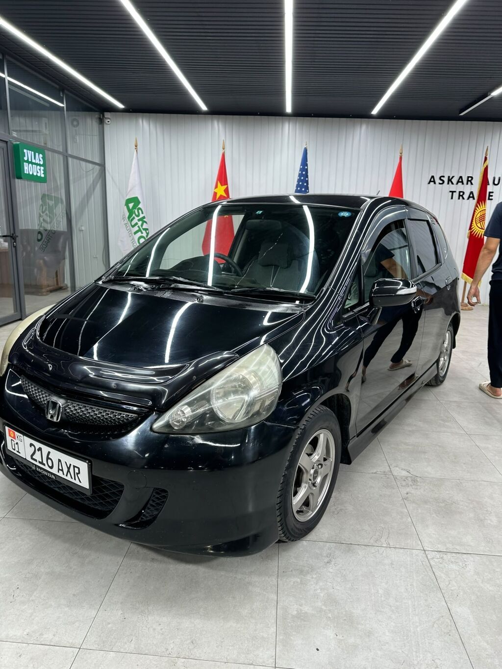 Honda Fit: 2004 г., Автомат, Хэтчбэк: фото 3