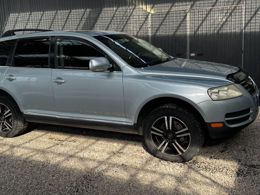 Volkswagen Touareg: 2005 г., 3.2 л, Автомат, Газ, Кроссовер: фото 5