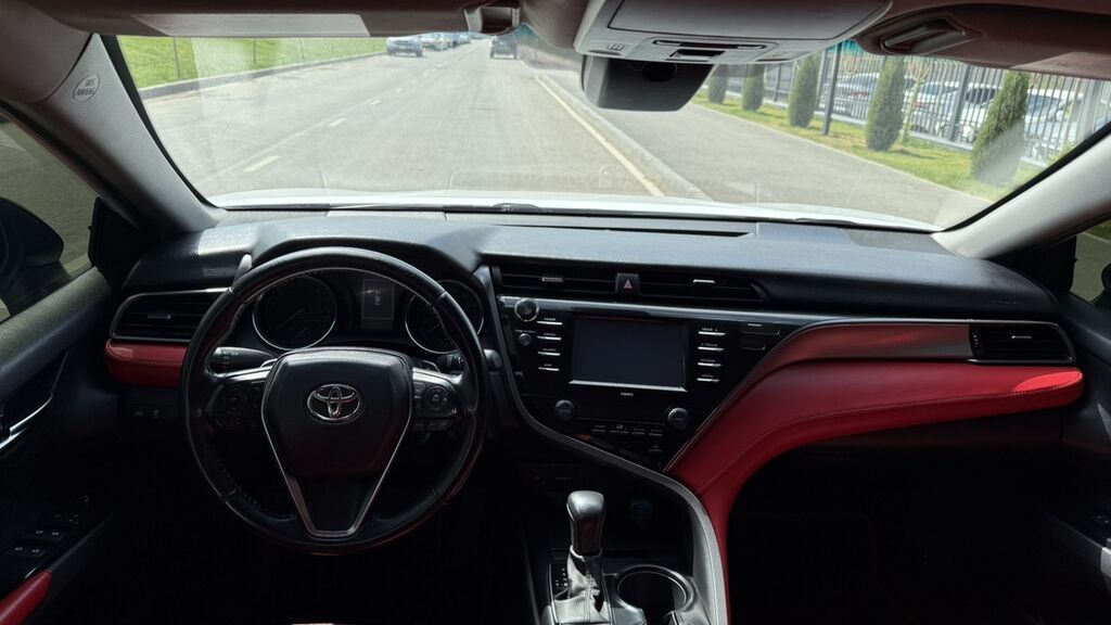 Toyota Camry: 2020 г., 2.5 л, Автомат, Бензин, Седан: фото 7