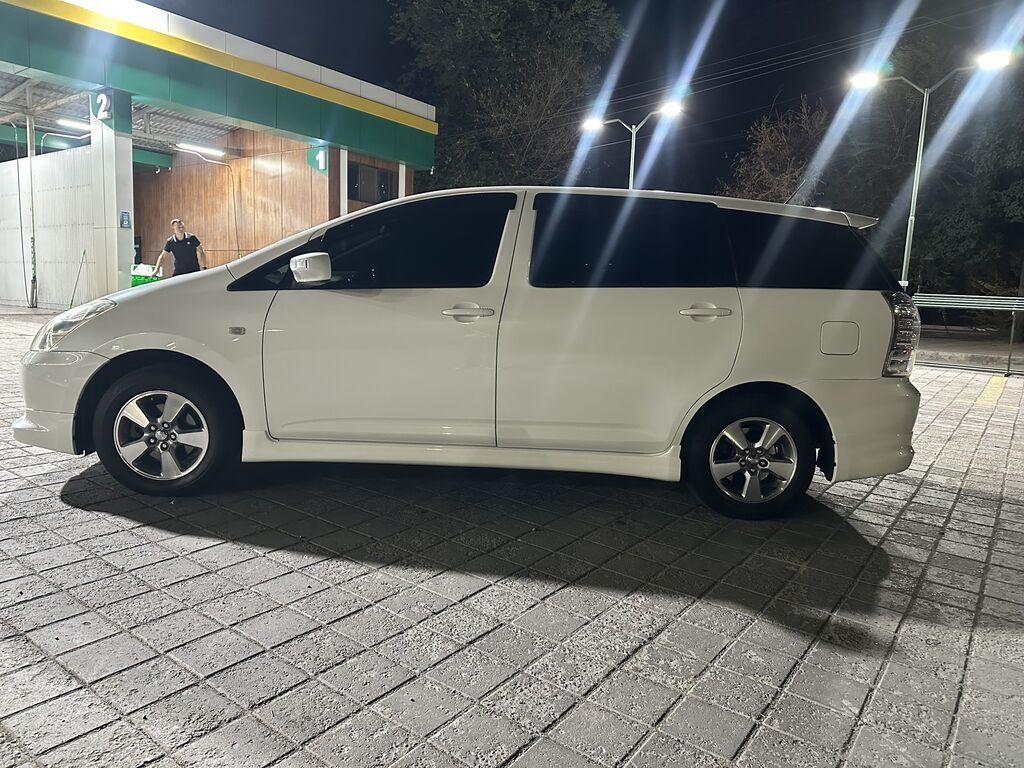 Toyota WISH: 2003 г., 1.8 л, Автомат, Бензин, Минивэн: фото 2