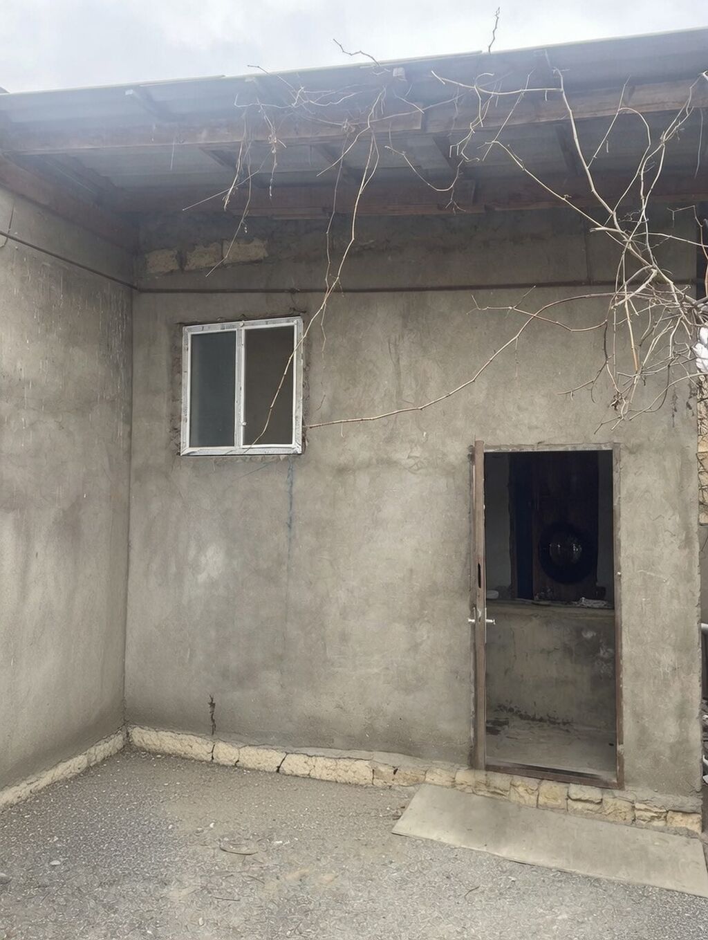 Binəqədi qəs. 3 otaqlı, 76 kv. m