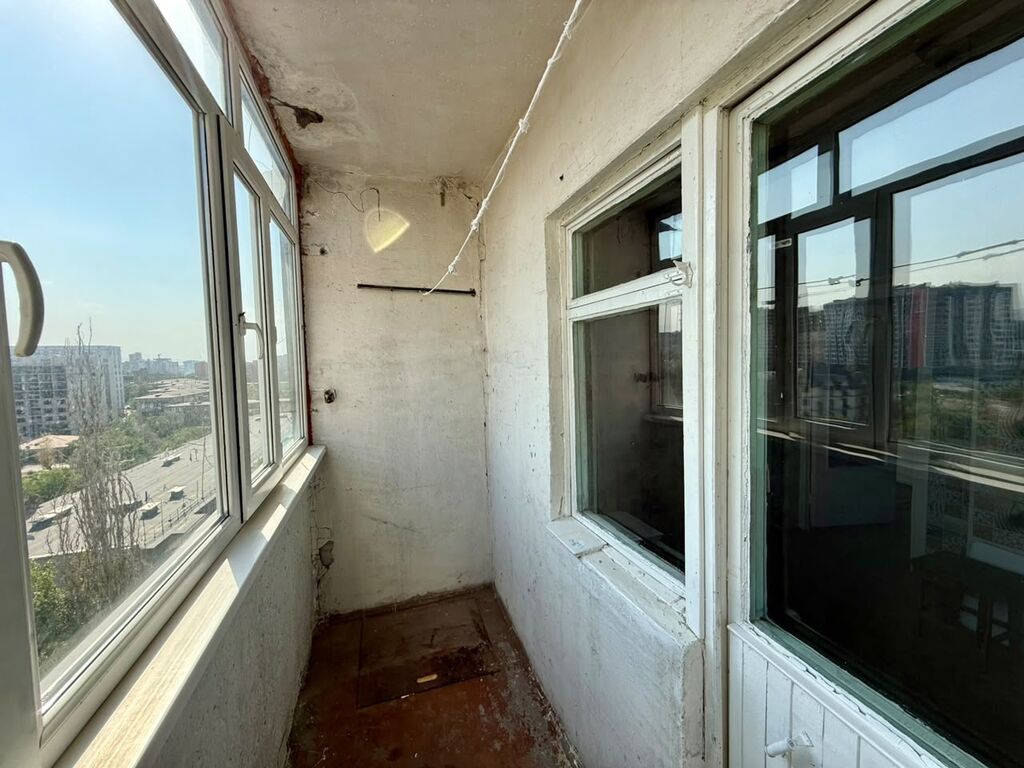 1 комната, 35 м², ул. Боконбаева / Гоголя 106 серия, 9 этаж, Старый ремонт: фото 6