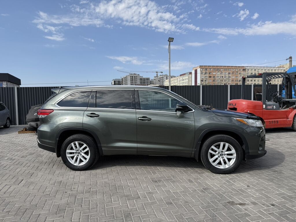 Toyota Highlander: 2018 г., 3.5 л, Автомат, Гибрид, Кроссовер: фото 5