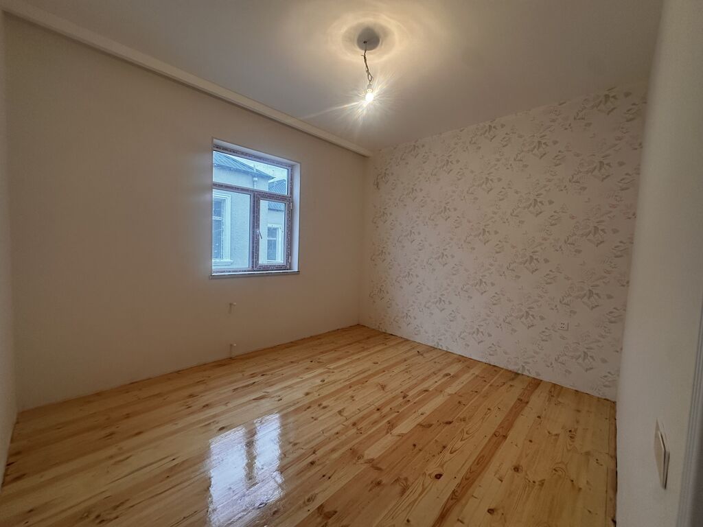 3 otaqlı, 85 kv. m, Kredit var, Yeni təmirli