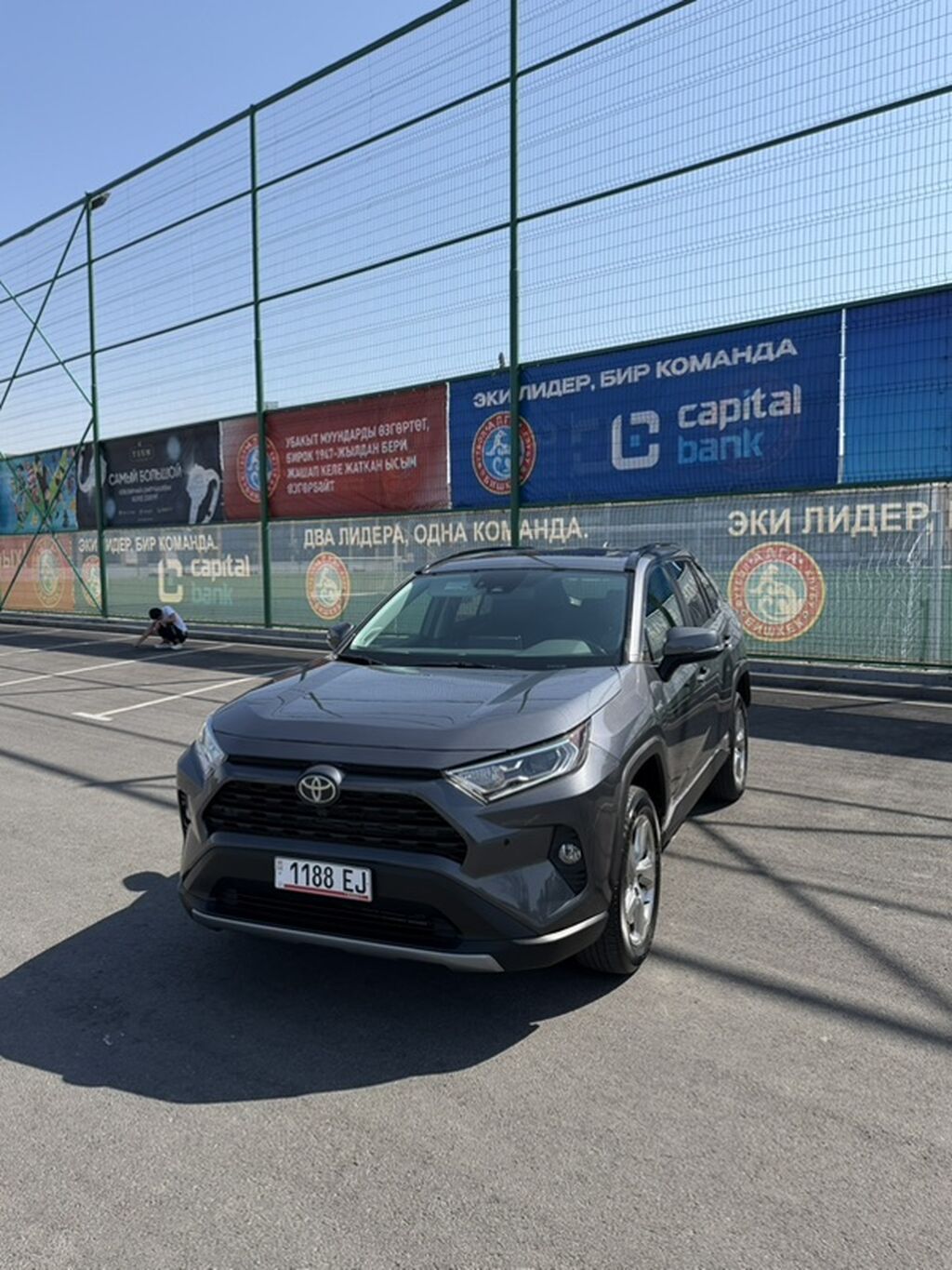 Toyota RAV4: 2021 г., 2.5 л, Гибрид, Кроссовер: фото 3