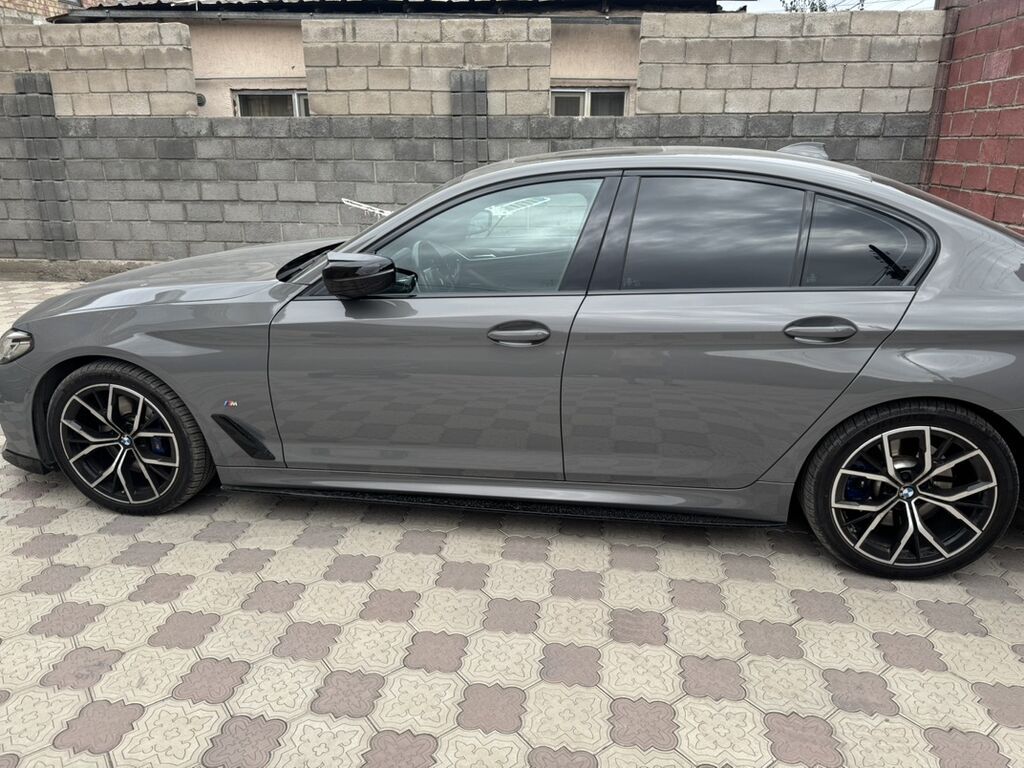 BMW 5 series: 2022 г., 2 л, Автомат, Бензин, Седан: фото 2