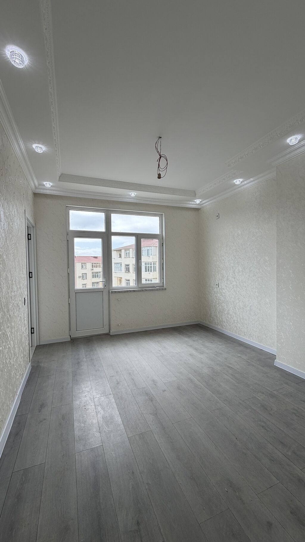 2 otaqlı, Yeni tikili, 44 kv. m