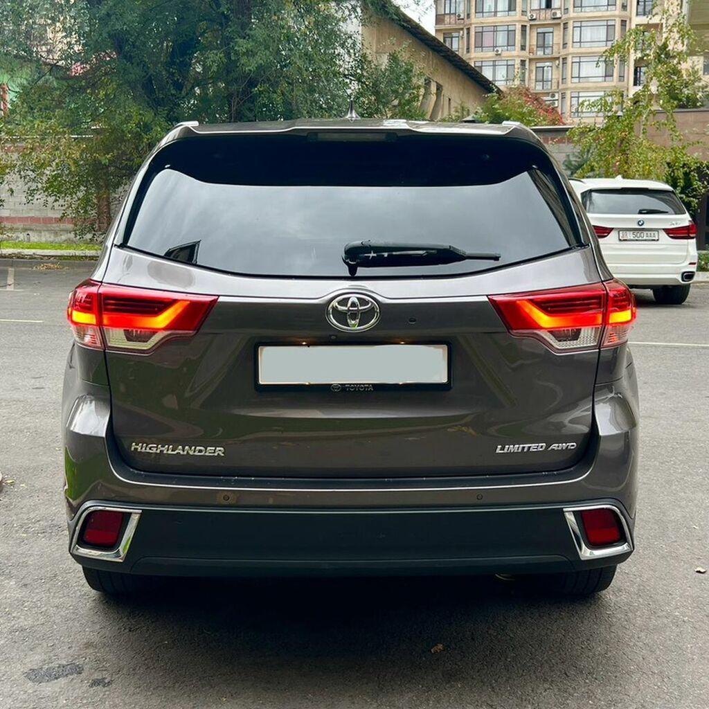 Toyota Highlander: 2018 г., 3.5 л, Автомат, Бензин, Кроссовер: фото 2