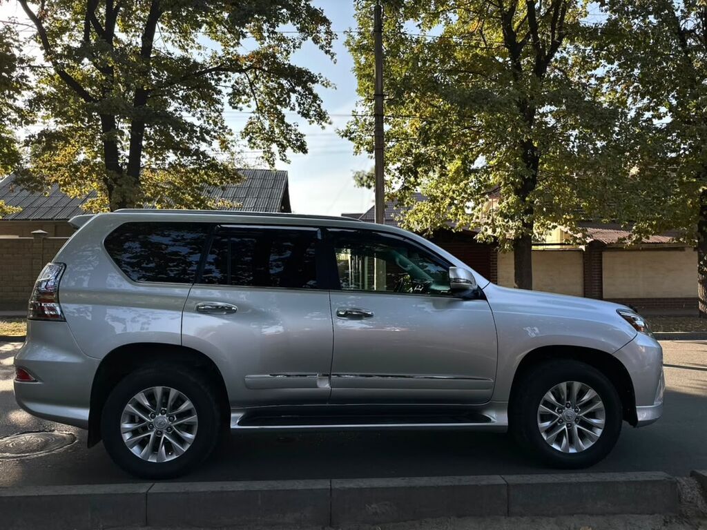 Lexus GX: 2015 г., 4.6 л, Автомат, Газ, Внедорожник: фото 5