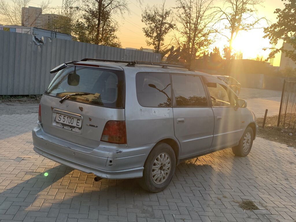 Honda Odyssey: 1997 г., 2.3 л, Автомат, Бензин, Минивэн: фото 4