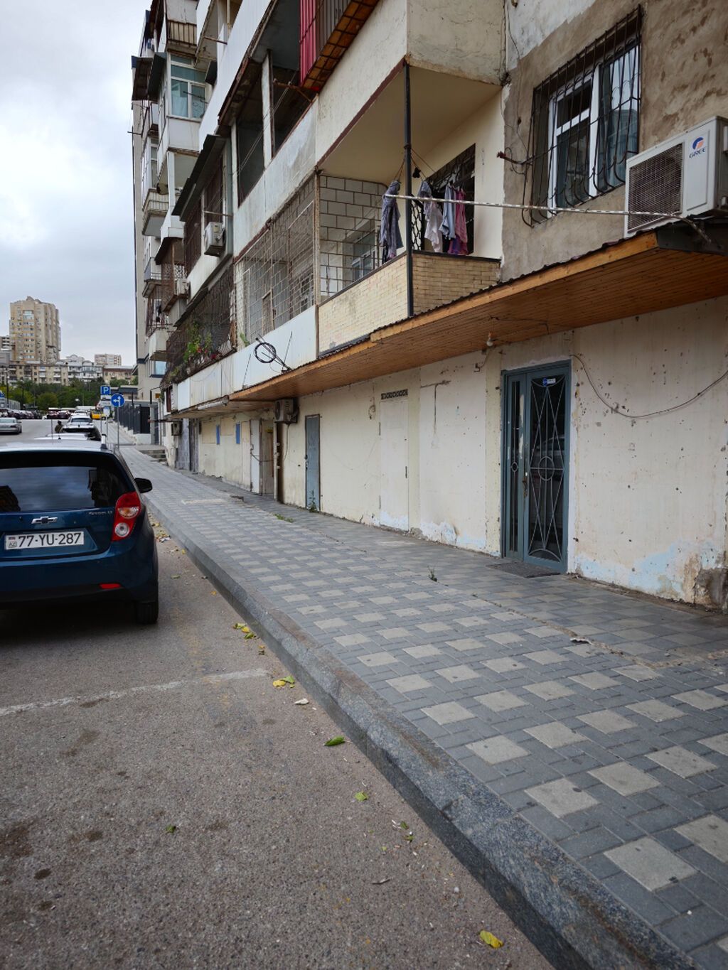 Yasamal rayonu Bala-bala Məcidov 47 ikinci paralel. Nizami metrosu