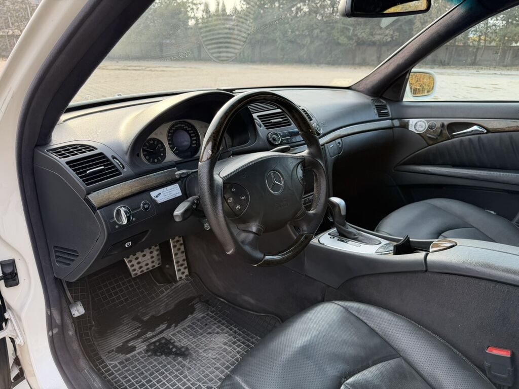 Mercedes-Benz E-класс AMG: 2003 г., 5.5 л, Автомат, Бензин, Седан: фото 7