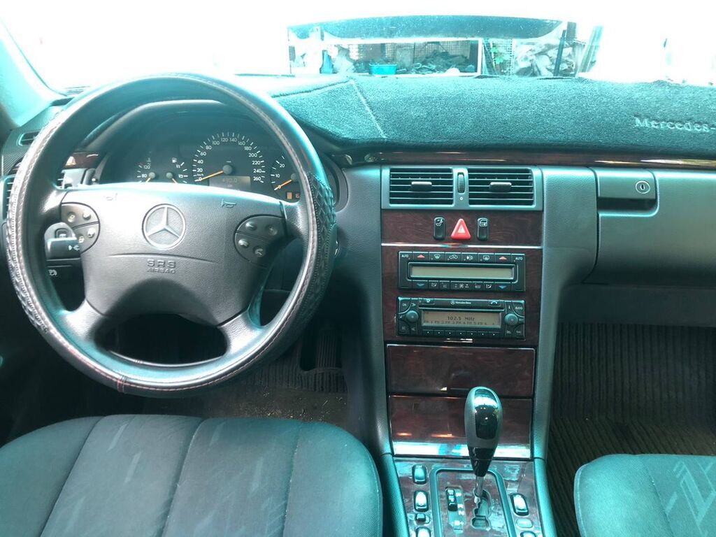 Mercedes-Benz E-Class: 2001 г., 2 л, Автомат, Бензин, Седан: фото 7