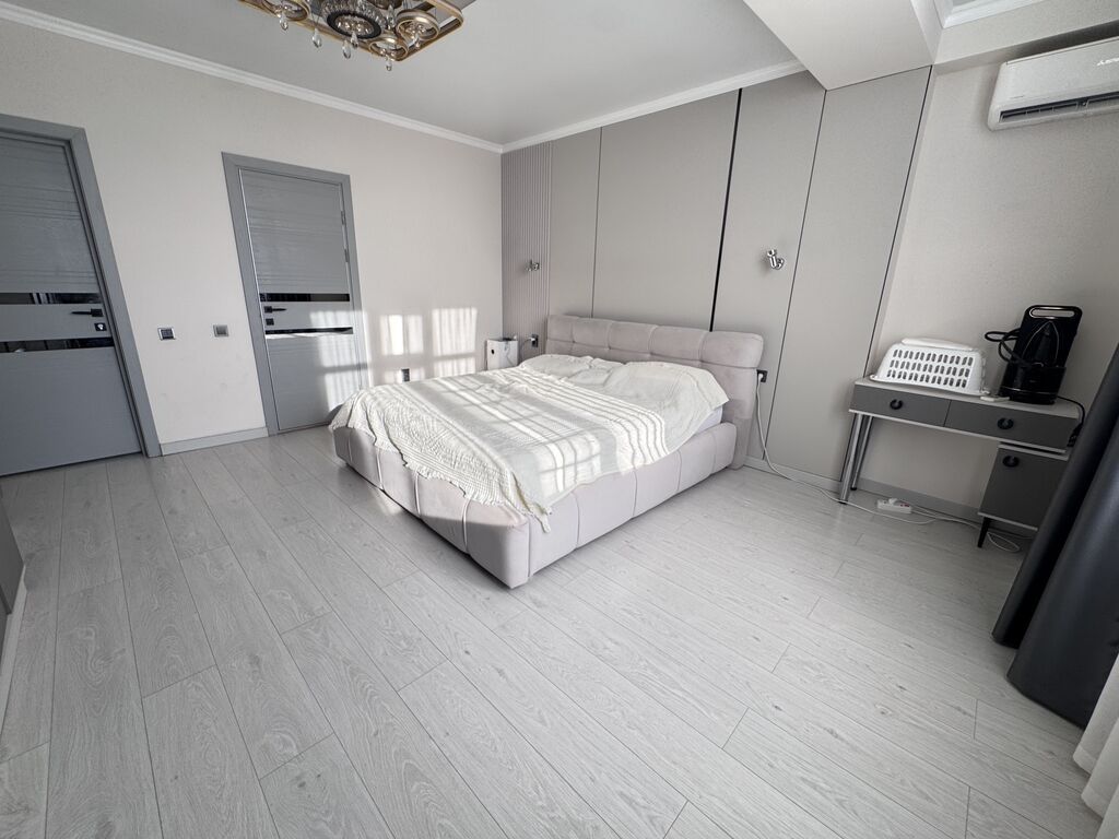 3 комнаты, 113 м², Ак-Орго ж/м Элитка, 7 этаж, Свежий ремонт: фото 2